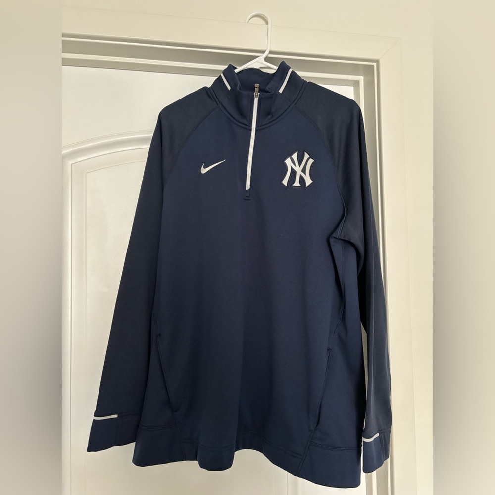 Nike Dri-fit New York Yankees Sweater